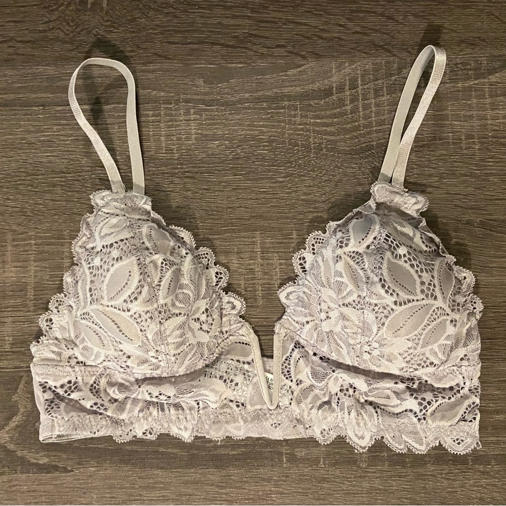 Forever 21 Gray/Silver Lace Bralette